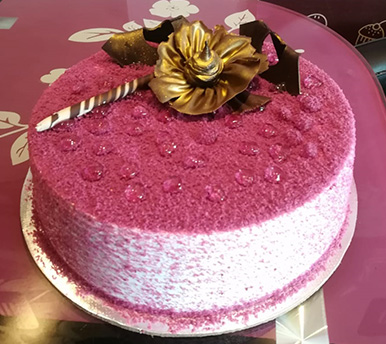 Naked Red Velvet cake with... - Faye Cahill Cake Design | Facebook